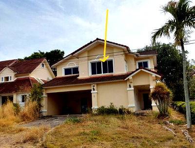 Houses for sale Si Racha Chonburi : FOR SALE  HOUSE PROPERTY  10500000 BAHT.