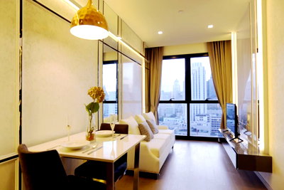 Condos for rent :   Condo for rent :  Ashton Asoke(( BTS Asoke )) MK-02  line @livingbkk