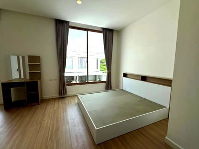 เช่าทาวน์โฮม สถาบันเทคโนโลยีแห่งสุวรรณภูมิ  : 🏠 ให้เช่าบ้าน : Nora Bangna (โนระ บางนา)   รหัสทรัพย์ | 📌LNP-H814