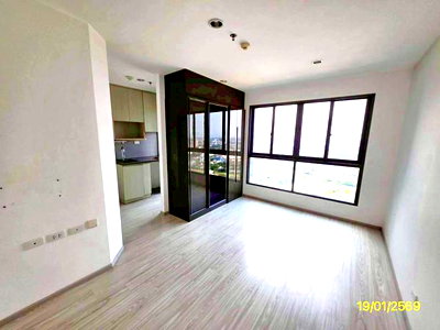Condos for sale BTS Bearing : CONDO 88.32 Sq.m. Bang Na Bangkok for 2.2M