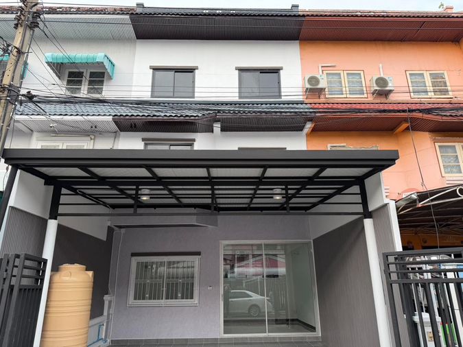 ขายทาวน์โฮม 4 ห้องนอน 27 ตร.ว. หมู่บ้านกรีนปาร์ควิลล์