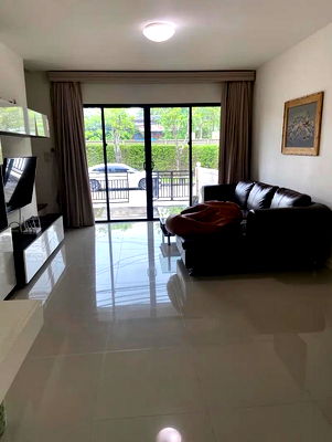 Townhouses for rent Bangkok :  Townhome for rent, Town Avenue Forte Rama 2 Soi 50, near Central Rama 2 and expressway.