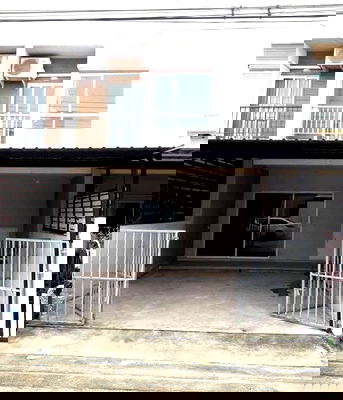 Houses for rent Kasem Bundit Phatthanakan University  : Town Home For Rent Villette Lite Pattanakarn 38 Bangkok