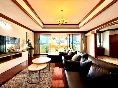 Condos for rent : Spacious 3 Bedroom Apartment For Rent in Phrom Phong Area - BR21158AP