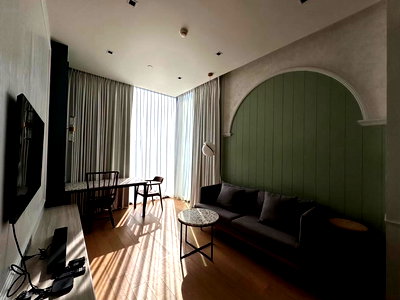 Condos for sale : SL003/Urgent Sale – High Floor Luxury Unit at 28 Chidlom | Like New Condition Near BTS Chidlom & Ploenchit