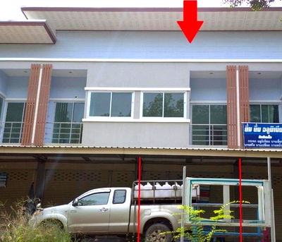 Shophouses for sale Tha Chang Surat Thani : FOR SALE  COMMERCIAL BUILDING PROPERTY  1760000 BAHT.