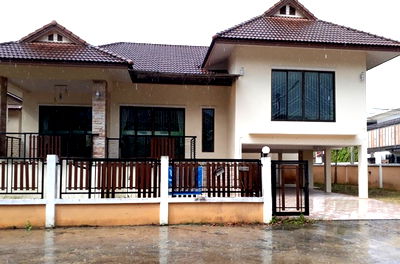 Houses for sale Surat Thani : FOR SALE  HOUSE PROPERTY  440000 BAHT.