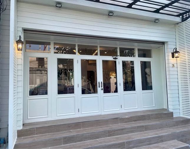 R2910 ให้เช่าโฮมออฟฟิศ 3 ชั้น ติดถนน ในซอยกรุงเทพกรีฑา 7 (ว่างค่ะ)