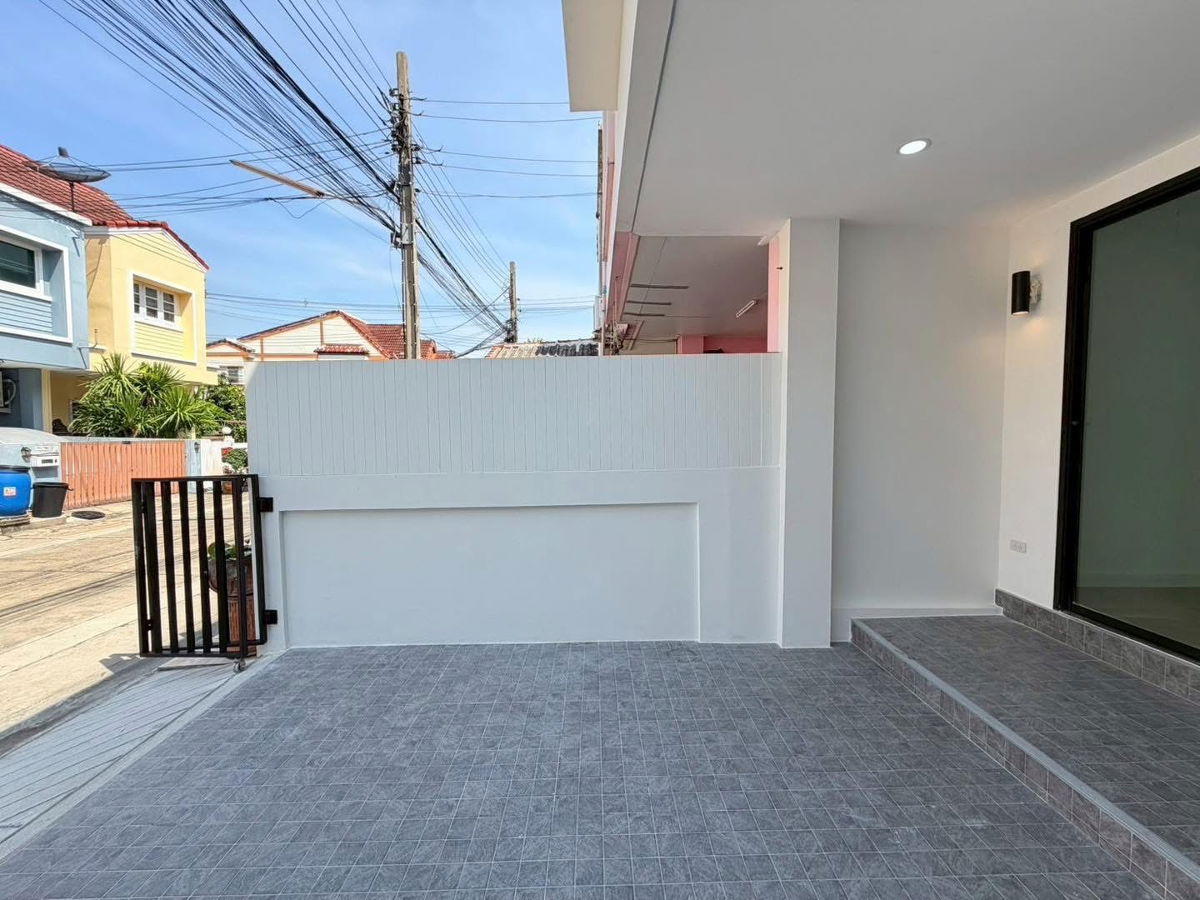 picture 🏘️Townhome For SALE Project First Home Watcharaphol | PLS add line @infinitycondo- - 31/31