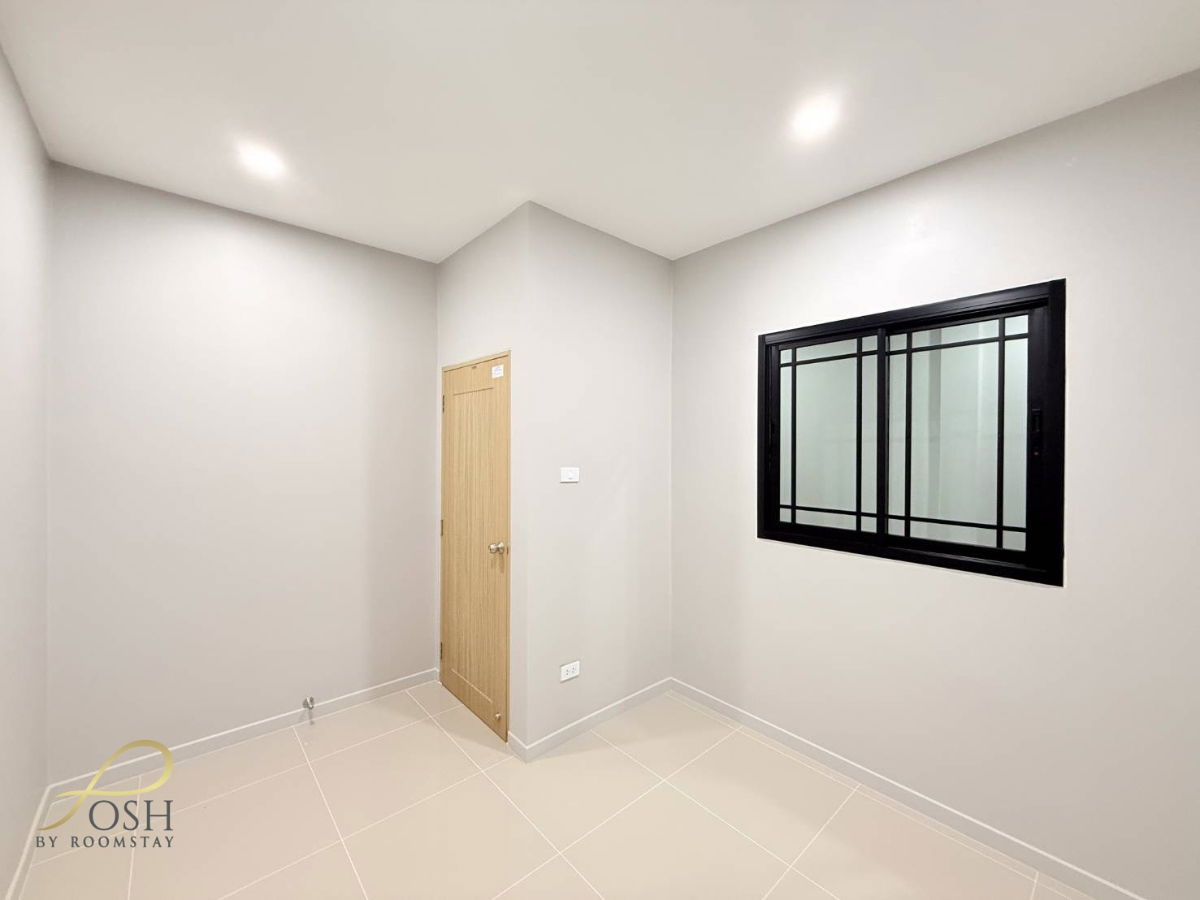 รูป หมู่บ้านธารทอง7, ทำเลวิชิต  ใกล้ถนนขวาง โลตัสเจ้าฟ้า แบบบ้านทาวน์เฮาส์2ชั้นรีโนเวทใหม่ - รูปที่ 10/23