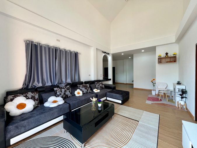 บ้านใหม่ให้เช่า : สันทรายหลวง-ใกล้รวมโชค, เซ็นทรัลเชียงใหม่ (เฟสติวัล) 