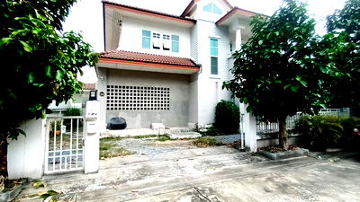 บ้านเดี่ยว วิทยาลัยศิลปหัตถกรรมกรุงเทพ : ขายถูก! บ้านเดี่ยววิวโล่ง เงียบสงบ 3 นอน 3 น้ำ | หมู่บ้านวาสินี ลาดพร้าว 101