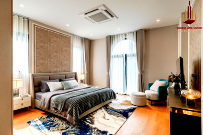 เช่าบ้านเดี่ยว ม.นานาชาติแสตมฟอร์ด : ✨ ให้เช่า แซงค์ รอยัล กรุงเทพกรีฑา ✨  💰 ราคา 690,000 บาท/เดือน