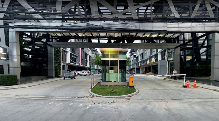 บี สแควร์ พระราม 9 - เหม่งจ๋าย