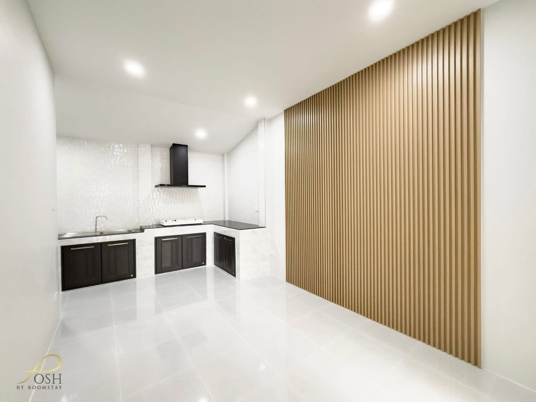 รูป ศรีสุชาติ แกรนด์ วิว3, รัษฎา บ้านแฝดชั้นเดียวรีโนเวทใหม่ทั้งหลัง เนื้อที่กว้าง 45 ตร.ว.  มาพร้อมส่วนต่อเติมพื้นที่นั่งเล่นหน้าบ้าน - รูปที่ 33/39