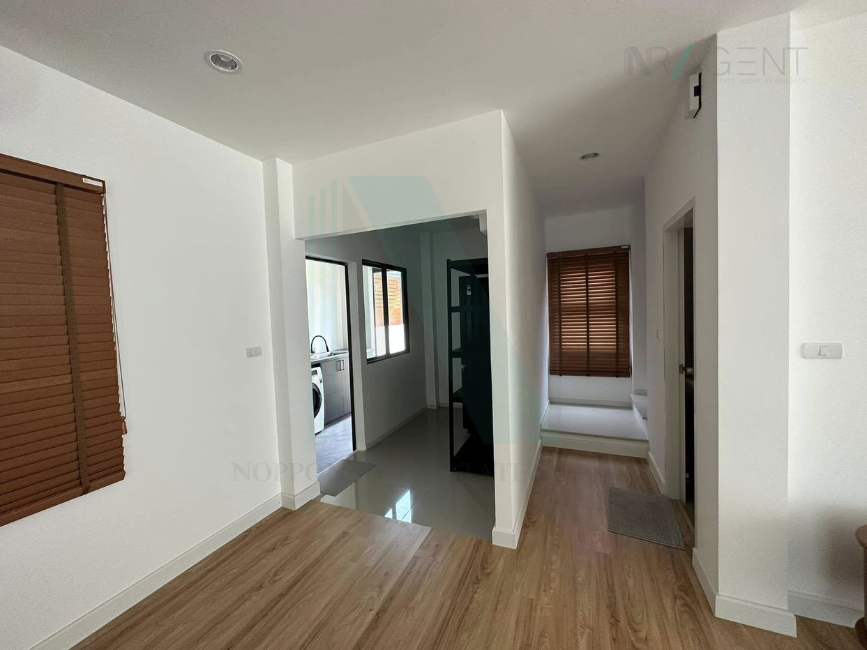 รูป ขายบ้านเดี่ยว โครงการ ชวนชื่น ไพร์ม วิลเลจ บางนา 2 ชั้น 4 ห้องนอน 2 ห้องน้ำ - รูปที่ 3/8