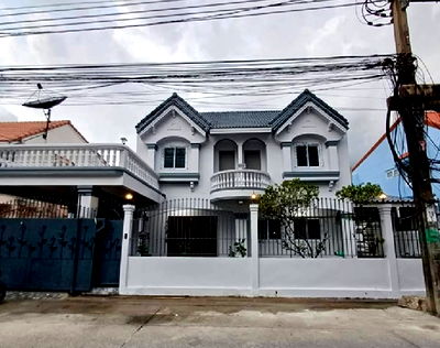 Houses for rent BTS Punnawithi : For Rent Single House 2 storeys at Sukhumvit 101/1 / Soi Vichiratumsatit 55 