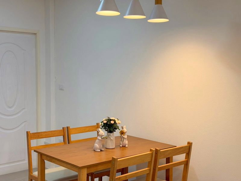 รูป ขายทาวน์โฮมรีโนเวทใหม่ ม.โกลเด้นท์เพลส เครือสหพัฒน์ ศรีราชา - รูปที่ 7/17