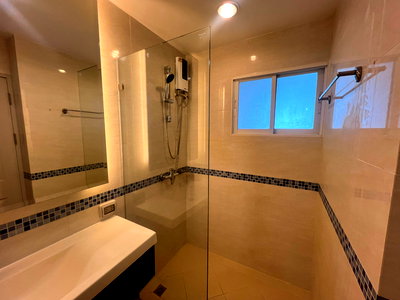 คอนโดให้เช่า :  ปล่อยเช่าด่วน  คอนโดLife@Ratchada - Huaikhwang 30ตารางเมตร ราคา13,000บาท