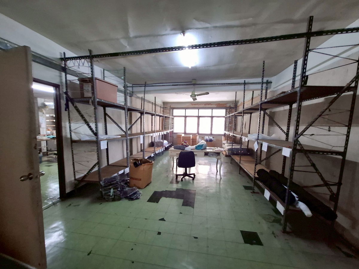 รูป อาคารพาณิชย์ 4.5 ชั้น (สำนักงาน+ร้านค้า)ใจกลางเมือง ใกล้ BTS สะพานควายและอารีย์ ถนนประดิพัทธิ์ แขวงพญาไท เขตพญาไท กรุงเทพฯ - รูปที่ 35/58