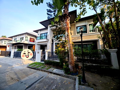 Houses for rent Siam University : Grand Bangkok Boulevard Sathorn  Grand Bangkok Boulevard Sathorn