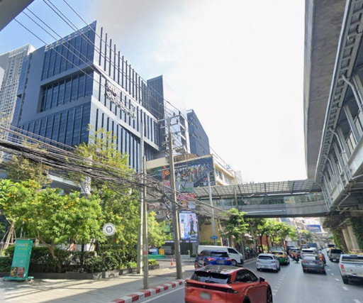 picture Near BTS Punnawithi (349m) and BTS Udom Suk (899m). - 5/8