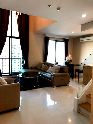 Condos for rent : Villa                          Asoke