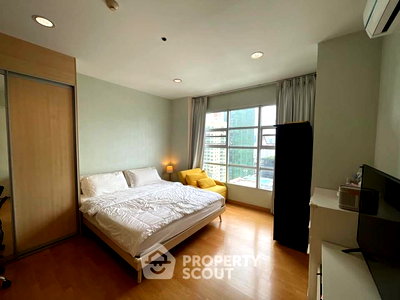 Condos for sale Phaya Thai School : 3-BR Condo at Baan Klang Krung Siam-Pathumwan Condominium near BTS Ratchathewi (ID 2625811)