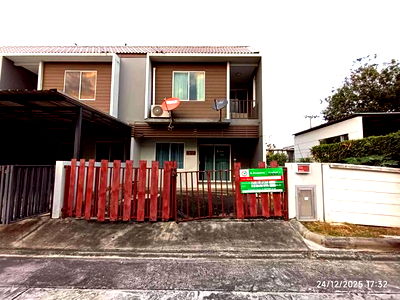 Townhouses for sale Nonthaburi : TOWN HOUSE for sale  Sai Noi Sai Noi Nonthaburi