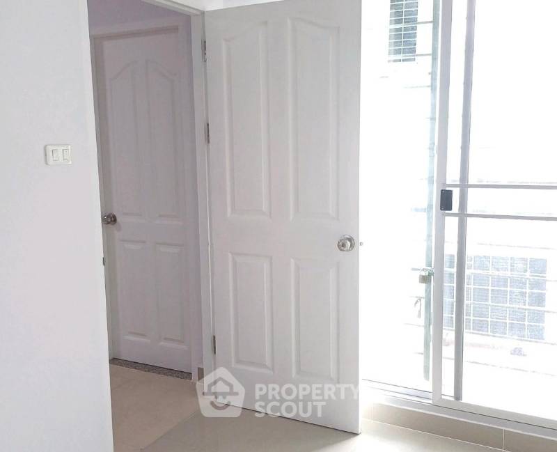 รูป คอนโด 2-ห้องนอน ที่ ซิตี้ โฮม สี่แยกท่าพระ ใกล้ MRT ท่าพระ (ID 2643215) - รูปที่ 3/3