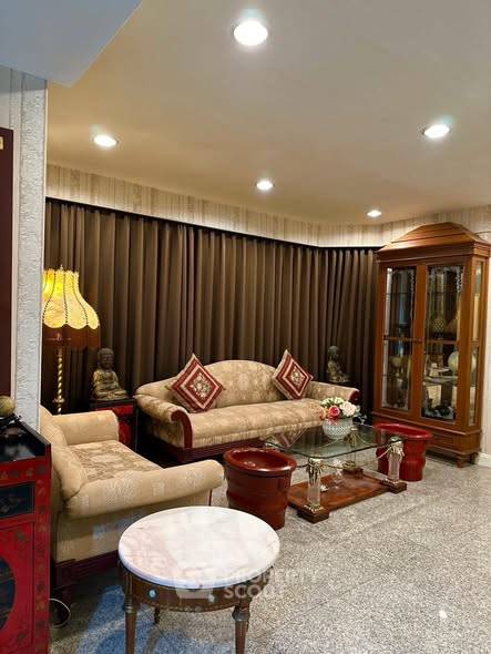 รูป คอนโด 1-ห้องนอน ที่ เลค อเวนิว คอนโดมิเนียม ใกล้ BTS อโศก (ID 2639359) - รูปที่ 1/4