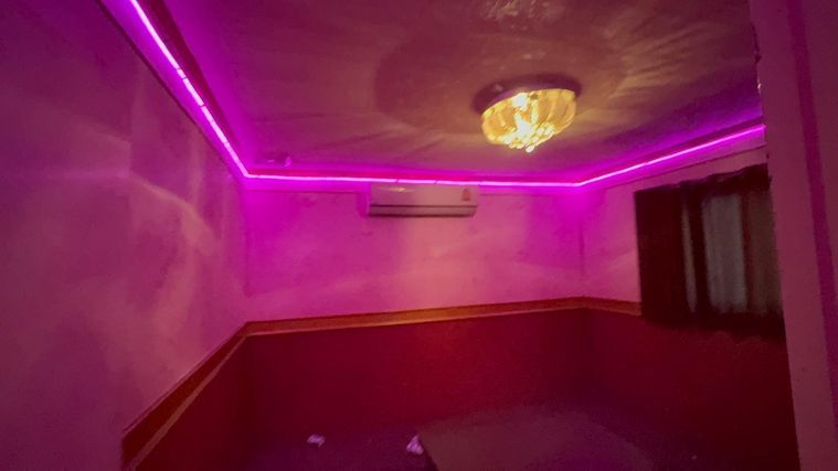 5-bed house for rent, 153 sq wah, Watthana