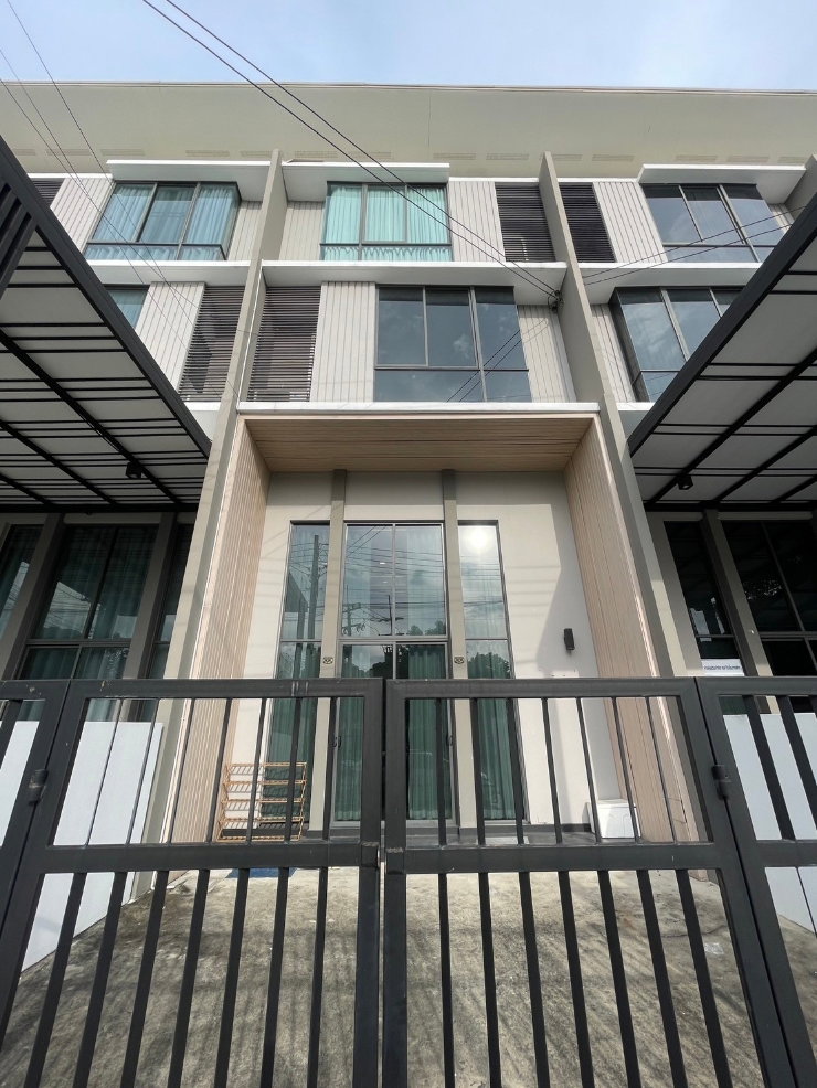 3.5-story townhouse office (Phahonyothin-Vibhavadi area)