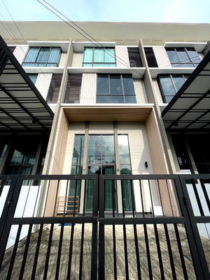 Townhouses for rent Lumlukka Road : 3.5-story townhouse office (Phahonyothin-Vibhavadi area)