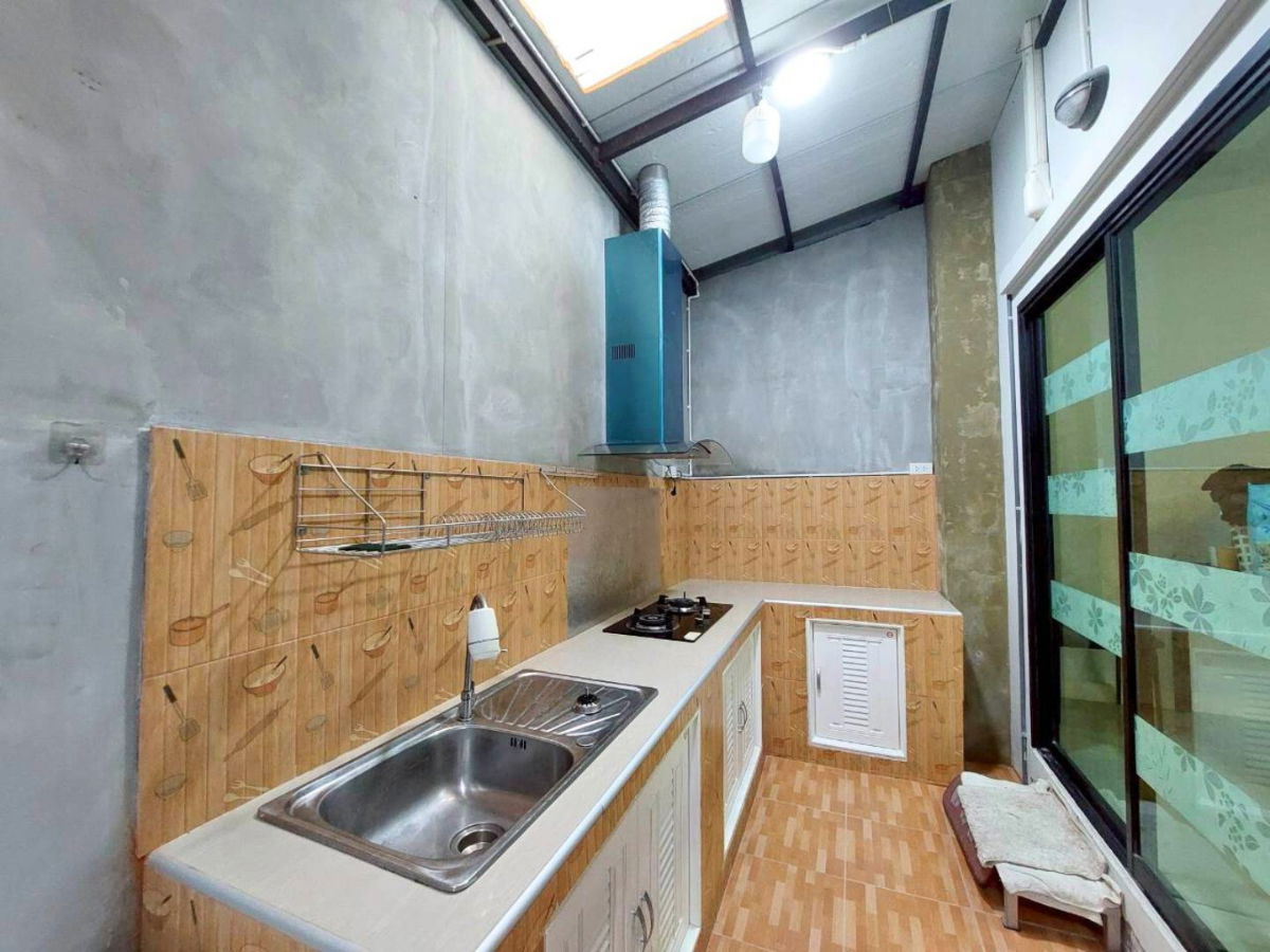 รูป ขายทาวน์โฮม 22 ตร.ว. โมเดิร์น เดอะโมดิช ราชพฤกษ์-กาญจนาภิเษก ถูกมาก (ต่ำกว่าทุน) ต่อเติม แอร์-เฟอร์ฯ ครบพร้อมอยู่ - รูปที่ 16/24