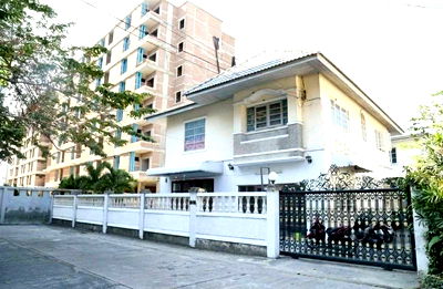 บ้านเดี่ยว ชลบุรี : ขายบ้านเดี่ยวมือสอง เขตบางแสน ใกล้มหาวิทยาลัยบูรพา ชลบุรี 