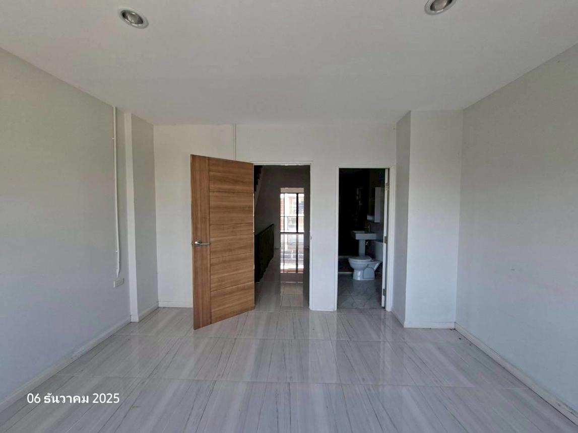 รูป อาคารพาณิชย์ สำหรับขาย ชีวา บิช โฮม เอกชัย-บางบอน คลองบางบอน เขตบางบอน กรุงเทพมหานคร - รูปที่ 34/44