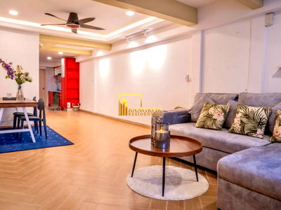 Houses for rent Watthana : Khlongtan Niwet | Renovated 3 Bedroom House in Phra Khanong - BR28322SH