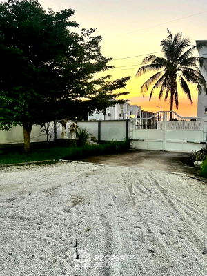 Houses for rent Chonburi : 2-BR Villa at Phoenix Gold Golf & Country Club close to Pattaya (ID 2649768)