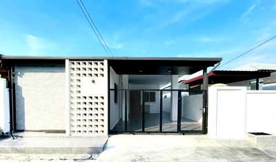 Twin houses for sale Nong Prue, Chonburi : Single house for sale in Soi Noen Plub Wan, Pattaya. Good price.