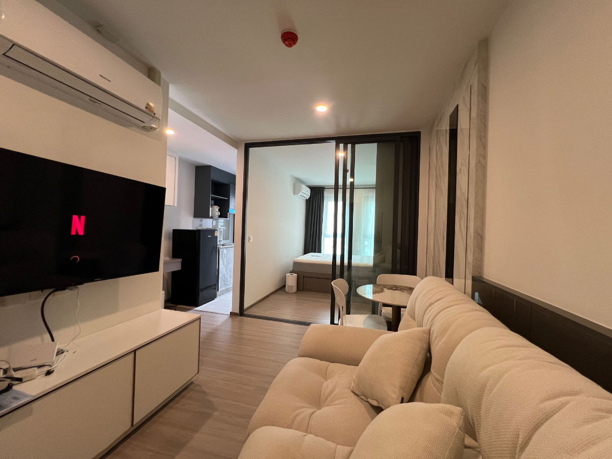 รูป Aspire Ratchayothin (แอสปาย รัชโยธิน) อาคาร A ชั้น 7 ห้องเฟอร์นิเจอร์ครบ เจ้าของปล่อยเอง เข้าอยู่ได้เลยค่ะ 🛋️🤍 (ติดต่อโทร/ไลน์ 092-916-9842) - รูปที่ 1/21