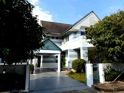 เช่าบ้านเดี่ยว นิคมบางชัน : ให้เช่าบ้านเดี่ยว หมู่บ้านโฮมเพลส รามคำแหง 140 พร้อมเข้าอยู่ ทำเลดี เดินทางสะดวก ใกล้รถไฟฟ้าสายสีส้ม