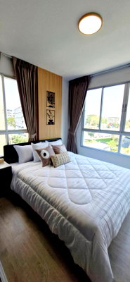 Condos for sale 700 Year Sports Arena Chiang Mai : D Sign Condo For Sale! Corner unit ,Next to Central Chiangmai,  walkable 400m.