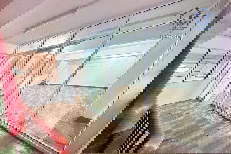 รูป ขายอาคารพาณิชย์ 4.5 ชั้น 43.5 ตารางวา ติดถนนพระยาสุเรนทร์  ใกล้MRT สายสีชมพู - รูปที่ 19/22