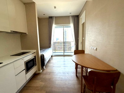 Condos for rent : 🔥🔥🔥 For Rent Condo , The Saint Residences , MRT-Phahon Yothin , Chomphon , Chatuchak , Bangkok , CX-146106 ✅ Live chat with us ADD LINE @connexproperty ✅ 🔥🔥🔥