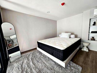 คอนโดให้เช่า :  Knights Bridge Space Sukhumvit - Rama 4 ห้องสวย ราคาดี สอบถามเพิ่มเติมได้ที่ Line @condorental
