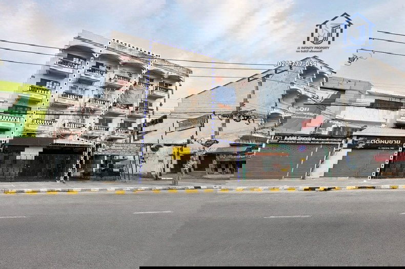 รูป ขายอาคารพาณิชย์ 4.5 ชั้น 43.5 ตารางวา ติดถนนพระยาสุเรนทร์  ใกล้MRT สายสีชมพู - รูปที่ 1/22