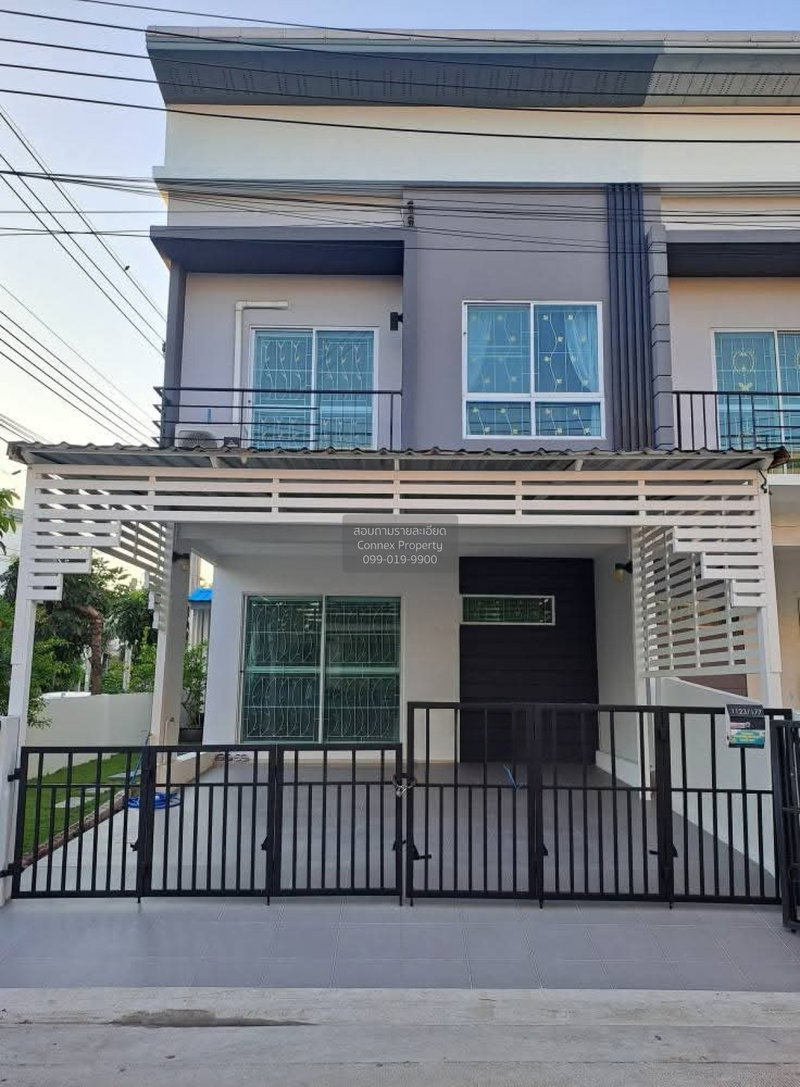 Townhouses for sale : For Sale Townhouse/Townhome  , The Trust Srinakarin - Praeksa , corner unit , wide frontage , Phraek Sa , Mueang Samut Prakan , Samut Prakarn , CX-146287 ✅ Live chat with us ADD LINE @connexproperty ✅
