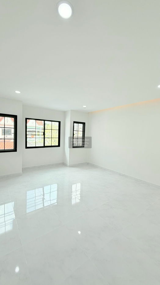 รูป ขายทาวน์เฮ้าส์/ทาวน์โฮม อู่ทองเพลส 2 คูคต ลำลูกกา ปทุมธานี CX-146092 ✅ ทักไลน์ @connexproperty ตอบทันที ทีมงานมืออาชีพ ✅ - รูปที่ 8/8