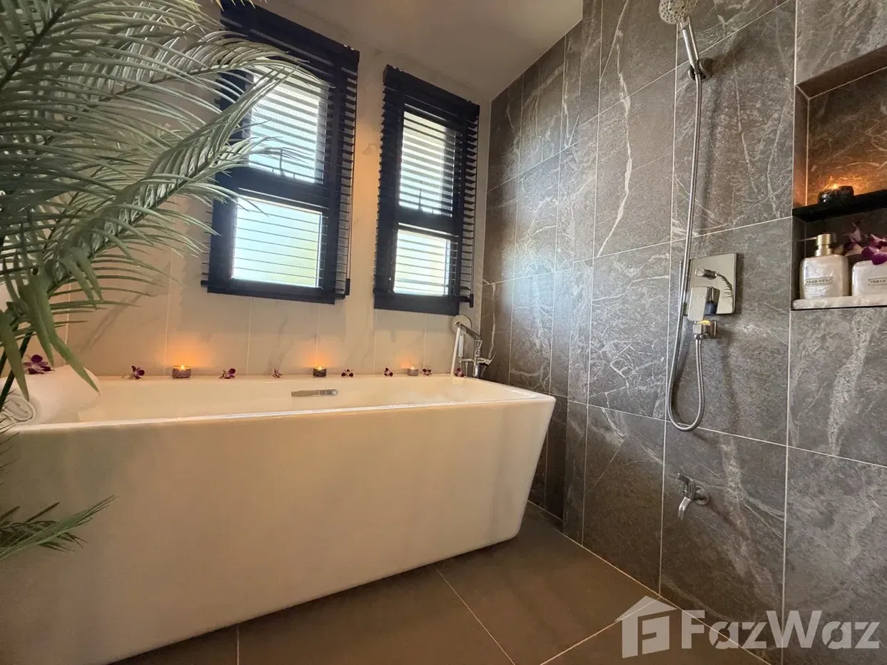 picture LUXURY LAKE FRONT 6-BEDROOM RESIDENCE 6042579 - 84/101